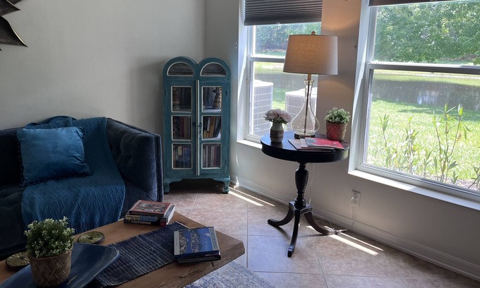 Oviedo House | Modern and refreshing recently renovated home and relaxing atmosphere