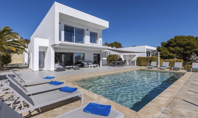 La Sabatera Villa | Modern and romantic villa with private pool in Moraira, Costa Blanca, Spain for 8 persons