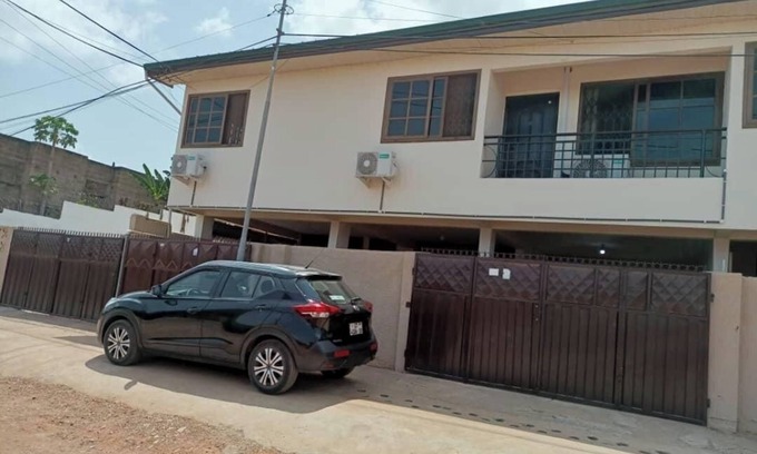 Accra Apartment | Modern and Unique 2 Bedroom Home