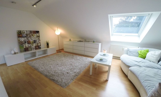 Kupferdreh Apartment | Modern apartment in the south of Essen - »Tackenburg Loft Sunset«