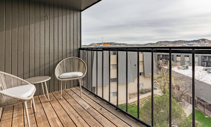 Northwest Colorado Springs Apartment | Modern Apartment in Prime Location (ID7160X43)