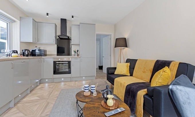 Mapperley Condo | Modern Apartment 2 Double Bed Free Parking Suite11