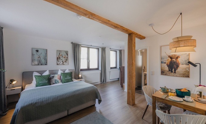 Miltenberg Apartment | Modern apartment (40sqm) with rain shower