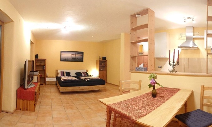 Dietenhofen Apartment | Modern apartment between Ansbach and Nuremberg. Dogs welcome.