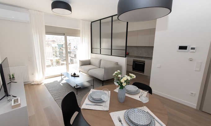 Kaisariani Apartment | Modern apartment close to Athens city center (Form F2)