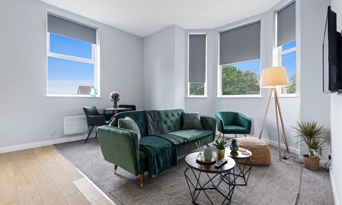 Mapperley Condo | Modern Apartment Free Parking |Double Room Suite 5