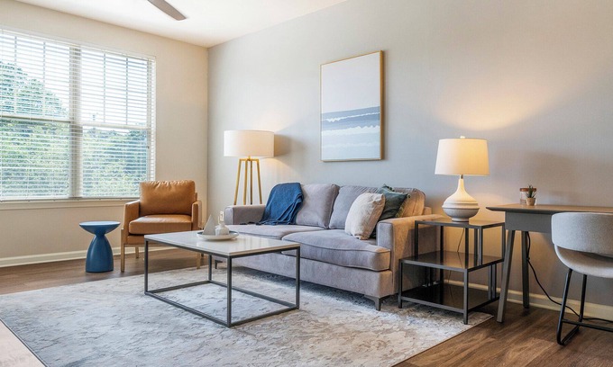 Kennesaw Apartment | Modern Apartment in Prime Location (ID4160X43)