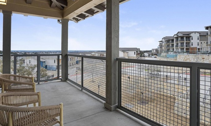 Austin Apartment | Modern Apartment in Prime Location (ID1403X656)