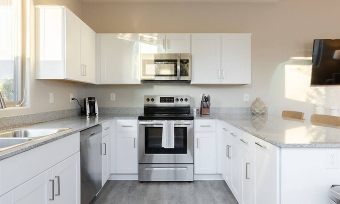 Estrella Village Apartment | Modern Apartment in Prime Location (ID8264X85)