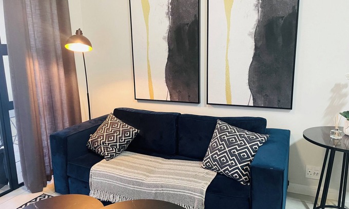 Greater Johannesburg Metropolitan Area Apartment | Modern apartment in Sandton. Located in a secure estate, with balcony views.