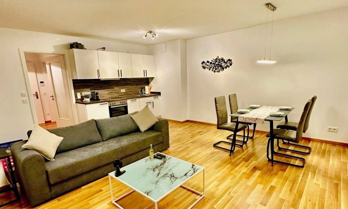 Wilsdruffer Vorstadt/Seevorstadt-West Apartment | Modern apartment in the center with large terrace