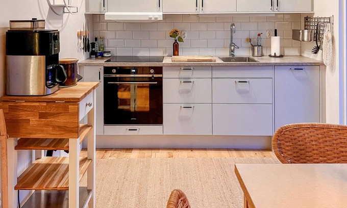 Ljugarn House | Modern apartment in the center of quiet Ljugarn and close to the beach.