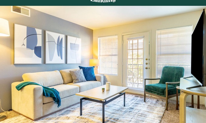 Albuquerque Apartment | Modern Apartment in Prime Location (ID6628X19)