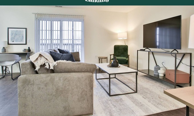 Fort Wayne Apartment | Modern Apartment in Prime Location (ID8475X16)