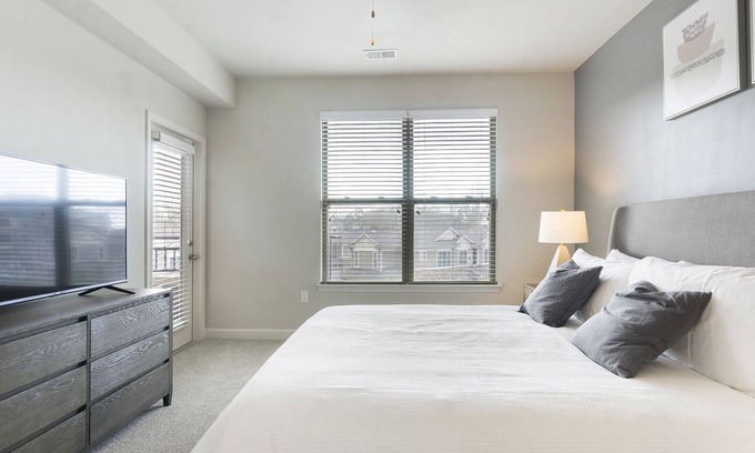 Wake Forest Apartment | Modern Apartment in Prime Location (ID9271X08)
