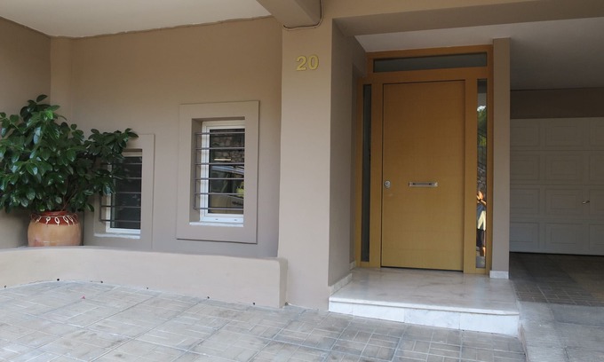 Petralona Apartment | Modern Apartment near Acropolis Peaceful Location