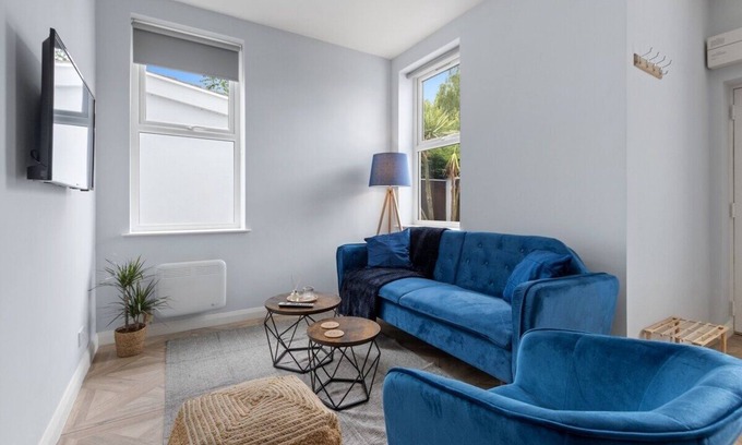 Mapperley Condo | Modern Apartment Twin Room | Free Parking |Suite 3