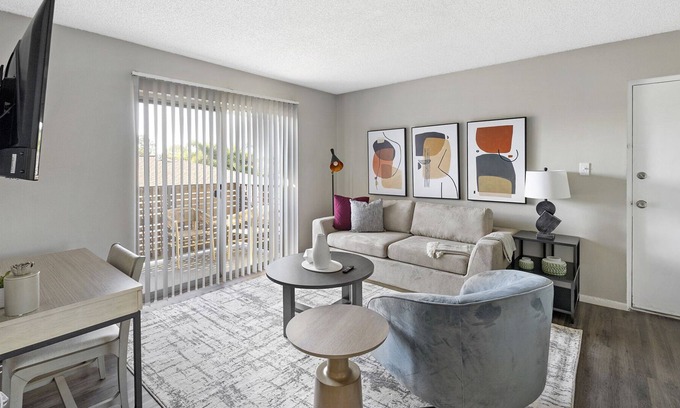 St. Petersburg - Clearwater Apartment | Modern Apartment in Prime Location (ID1313X620)