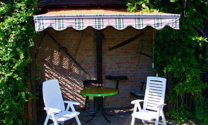 Wendorf Apartment | Modern Apartment with Garden Terrace Barbecue and Heating