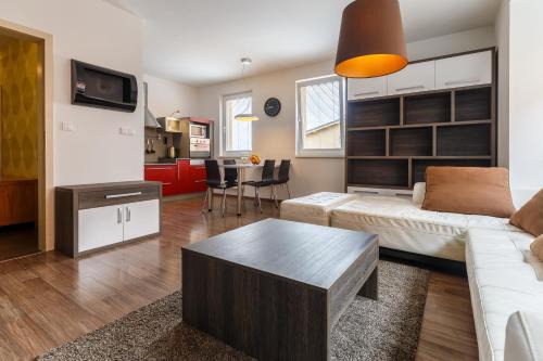 Karlovy Vary Apartment | Modern Apartment with 2 bedrooms