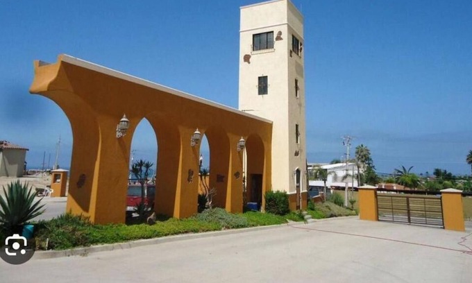 La Joya Apartment | Modern Apt with ocean views - 5 min from beach access!