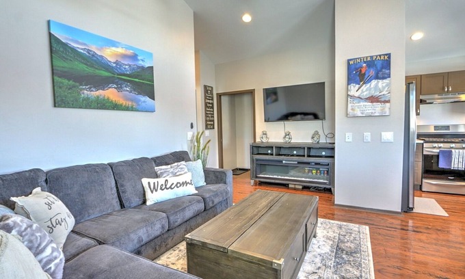 Glenwood Springs Apartment | Modern Barn Apartment w/Fireplace & Grill, MTN Views, Near Town, 6 mi. to Skiing