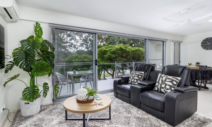Woorim Apartment | MODERN BEACHSIDE ESCAPE
