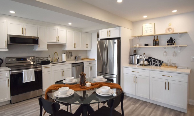 Pickering House | Modern beautiful suite w/ huge yard & nature views