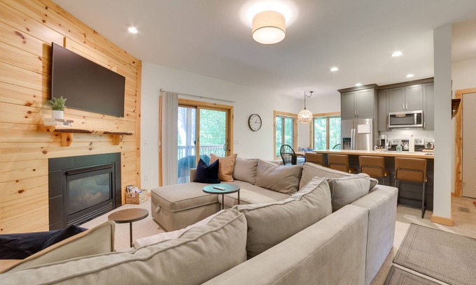 Mancelona Condo | Modern Bellaire Condo: Pool Access, Near Skiing!
