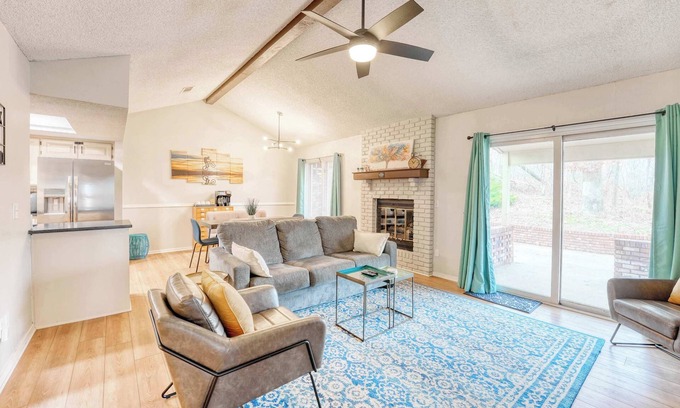 Bentonville House | Modern Bentonville Retreat - Sleeps 6, Near Trails!