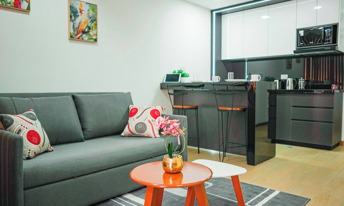 Santa Cruz Apartment | Modern Studio in delightful Santa Cruz de la Sierra with WiFi, AC