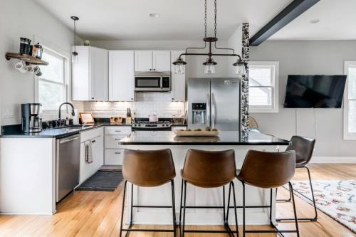 Greenwood House | Modern Boho Family House Near Shops in East Nashville