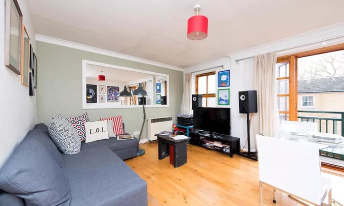 Victoria Apartment | Modern bright flat on Victoria Park