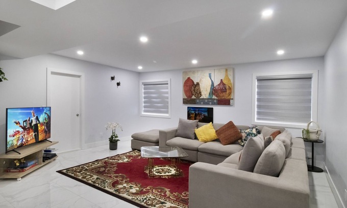 Newton House | Modern Bright Full house Central Stay - Major attractions nearby