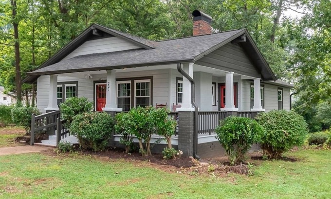 Mount Holly House | Modern Bungalow near River, CLT & Belmont Abbey