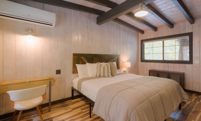 Sedona Cabin | Modern cabin for 4 with views of the red rocks and next to Slide Rock State park