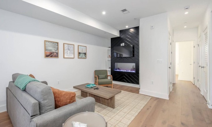 Southeast House | Modern Capitol Hill Apartment with Balcony - 3 Min Walk to Metro!