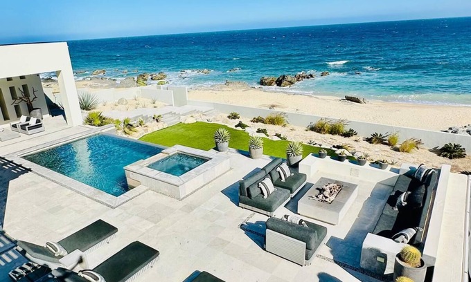 Vinorama Villa | Modern Casa in Surfing Paradise. Dreamy Infinity Pool. Minutes to Cabo Pulmo.