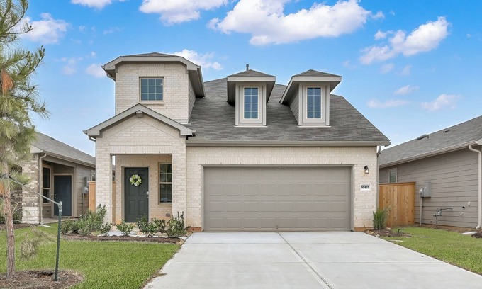 Conroe House | Modern Central 5 Bdrm Home W/Fenced Backyard
