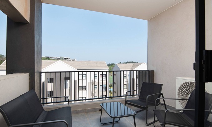 Umhlali Apartment | Modern Central Ballito Apartment, Self Catering