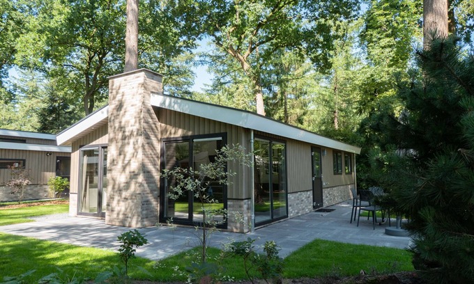 Maarn Ski Chalet | Modern chalet, beautiful location, Utrecht at 20km
