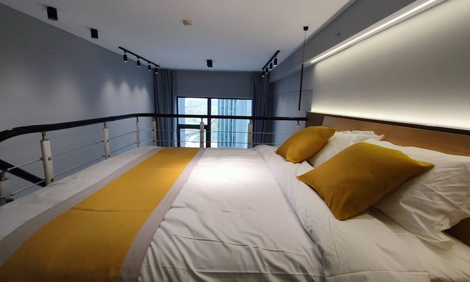 Guandu Apartment | Modern Chic Loft Apartment in Kunming City Center - Sleeps 4 Max