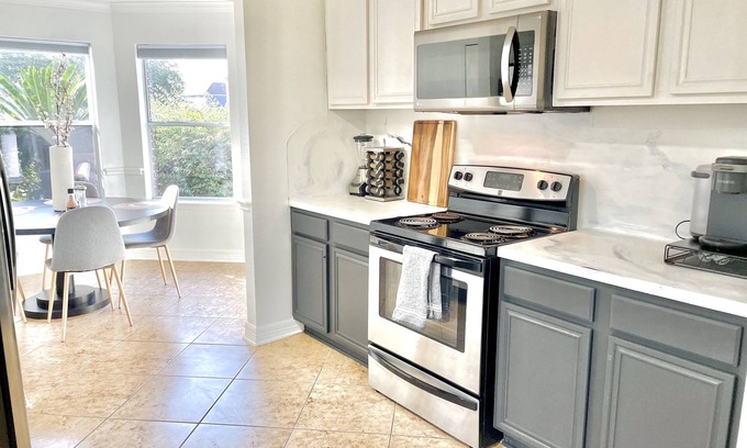 Channelview House | Modern Chic Vacation Home