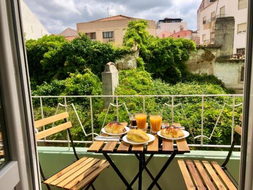 Santa Maria do Castelo e Sao Miguel Apartment | Modern City Center Apartment