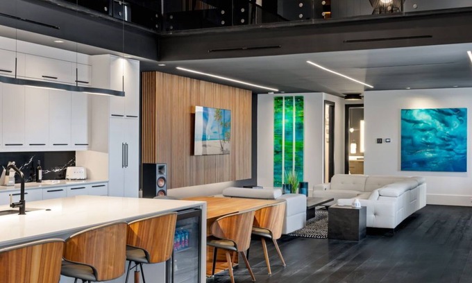 Fort Myers River District House | Modern City Loft in Downtown River District