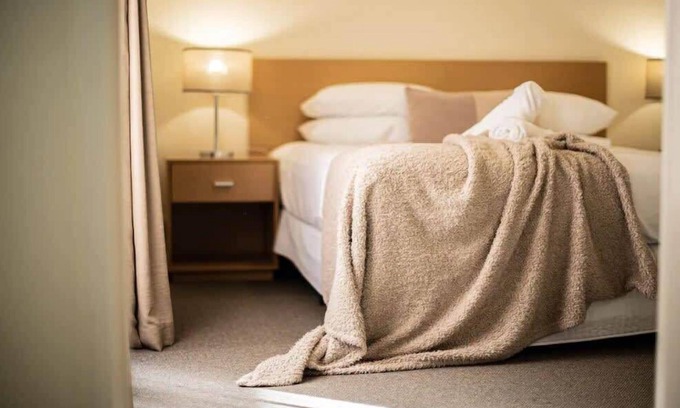 West Perth Apartment | Modern City Stay in Vibrant Northbridge Apartment