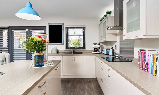 Ongar House | Modern Clonsilla Townhouse Sleeps 6
