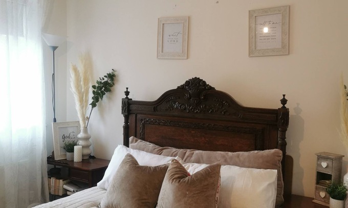Spencers Wood Apartment | Modern Coach House
