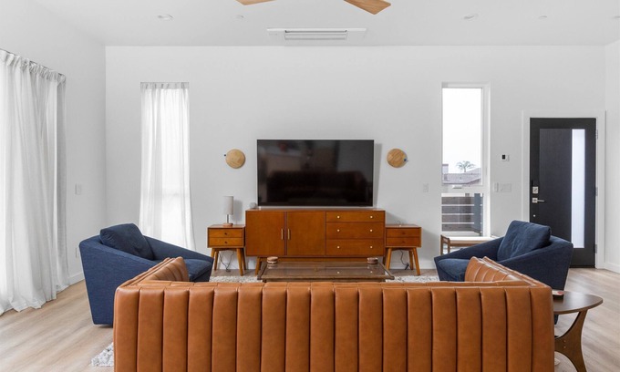 Morro Bay House | Modern Coastal Retreat with Views – Furnished 2BR 2BA - 30+ Day Rental