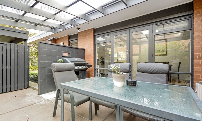 Belmont House | Modern Comfort Close to the Surf Coast